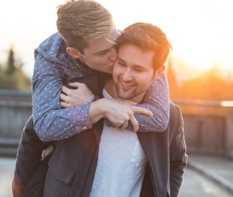 Outpersonals Anmeldelser 2025